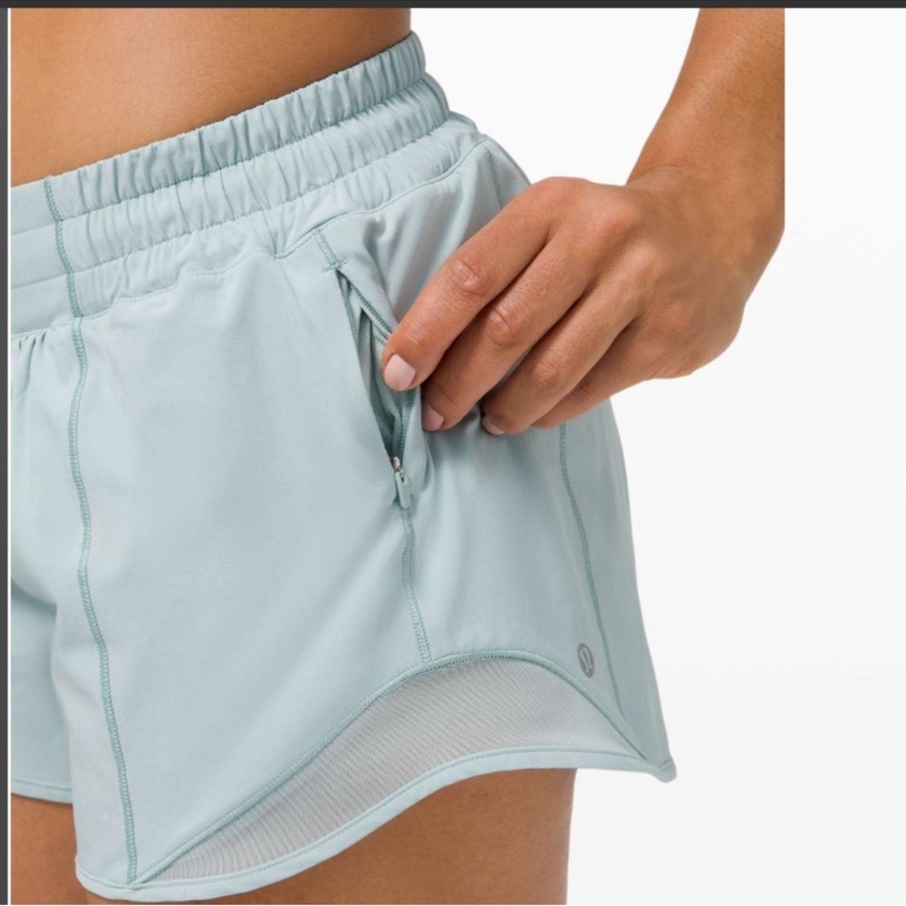 Lululemon Hotty Hot Short II *Long 4" Hazy Jade size 6